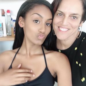 Meet your Posher, Titti roy